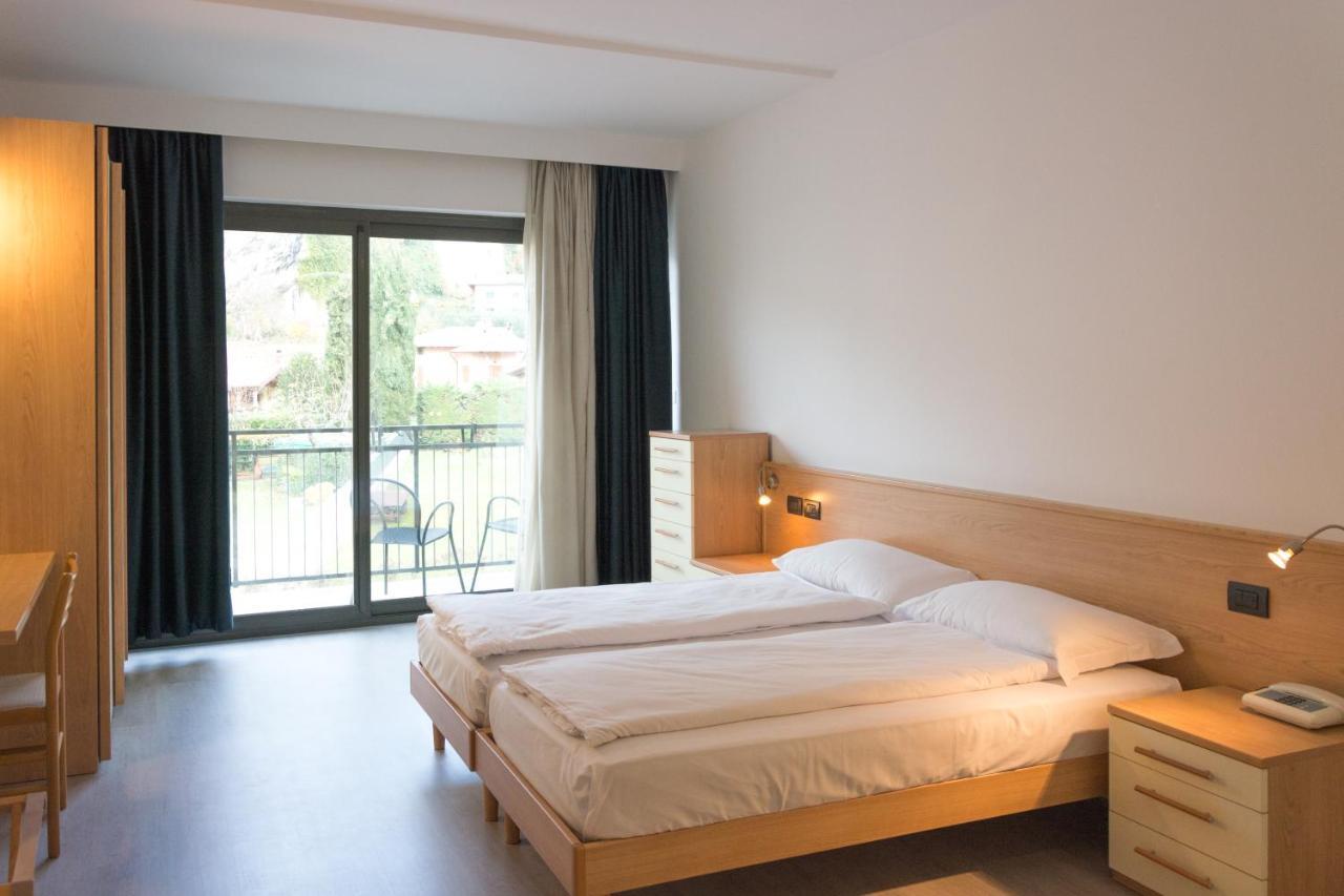 Hotel De Nac Torbole Sul Garda Екстер'єр фото